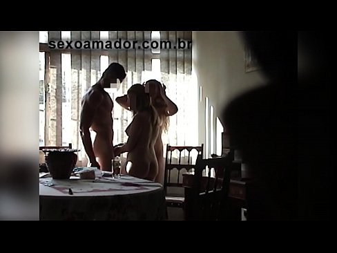 ❤️ Mmekọahụ enyi na-akpọ a ibu nwoke na a threesome na ya ❤️❌  Ihe na-akpali agụụ mmekọahụ n'ụlọ  ﹏