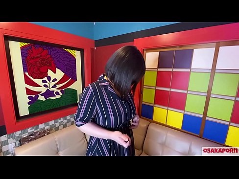 ❤️ Cutie Japanese nwere nnukwu nnụnnụ tit na-eji ihe ụmụaka egwuri egwu na-enwe mmekọahụ na-emetọ onwe ya ma nwee orgasm. Ọ na-ekwu na N'ajụjụ ọnụ banyere ya iberibe ahụmahụ. Nnukwu nnụnnụ tit na ọtụ ntutu na-asụ ude nke ukwuu. Osakaporn ❤️❌  Ihe na-akpali agụụ mmekọahụ n'ụlọ  ﹏