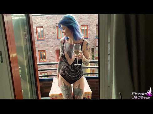 ❤️ Nwa agbọghọ mara mma na-aṅụ mmanya na-ekpo ọkụ na-ekpo ọkụ n'okpuru mbara igwe mepere emepe ❤️❌  Ihe na-akpali agụụ mmekọahụ n'ụlọ  ﹏